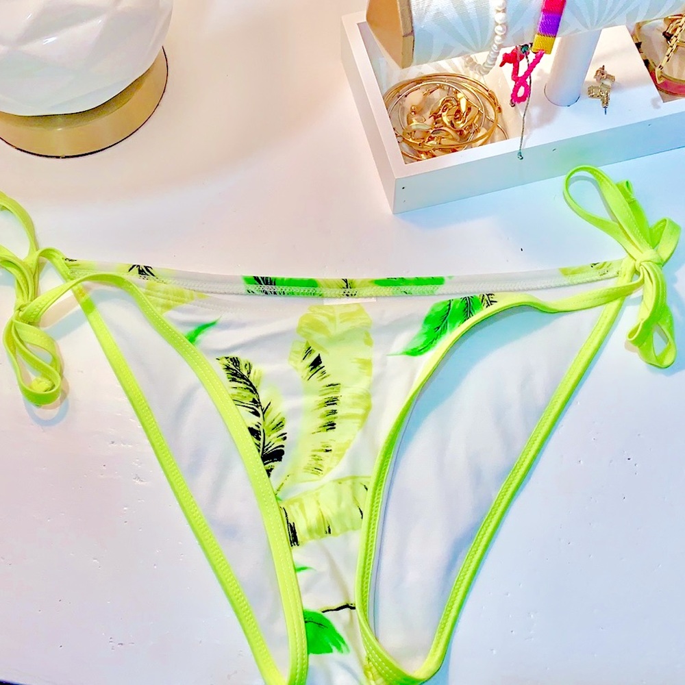 Neon bikini bottoms!